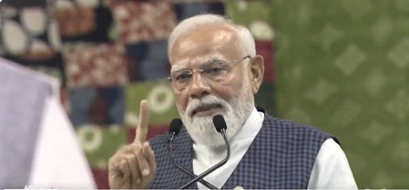भारत की विकास की गति मजबूत, केंद्र सरकार जीवन को आसान और व्यापार को सुगम बनाने पर कर रही फोकस : पीएम मोदी