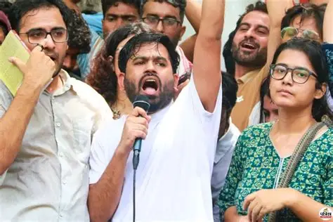 Hunger Strike Begins: Abhijeet Deepke का बड़ा ऐलान, बोले- “अब लड़ाई मैं लड़ूंगा”