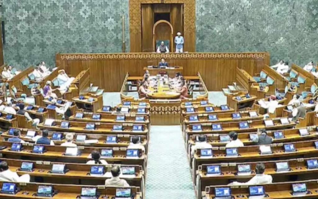 Monsoon Session LIVE: NEET Paper Leak और राम मंदिर चढ़ावा चोरी को लेकर लोकसभा में भारी हंगामा
